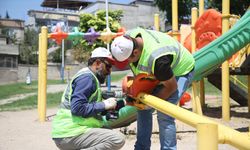 DULKADİROĞLU’NDA PARK VE BAHÇELER YAZA HAZIR