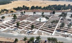Büyükşehir Mezarlıklarda Bakım ve Düzenleme Çalışmalarını Sürdürüyor