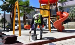 DULKADİROĞLU’NDA ÇOCUK PARKLARI YENİLENİYOR