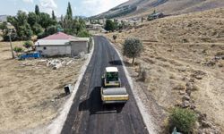 Büyükşehir, Göksun Kırsalını Kayseri’ye Bağlayan Grup Yolunu Yeniledi