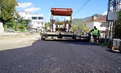 Büyükşehir, Andırın’da 2 Kilometrelik Arteri Sıcak Asfaltla Kaplıyor