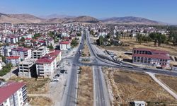 Büyükşehir, Göksun Kavşağı’nda Trafik Akışını Rahatlattı
