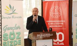 DULKADİROĞLU’NDA ARTIK GENÇLER KÜRSÜDE