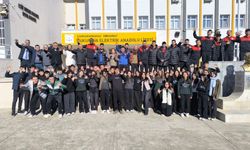 ONİKİŞUBATLILAR, KARİYER GÜNÜNDE