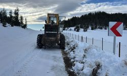 Büyükşehir’in Kırsalda Karla Mücadelesi Kesintisiz Sürüyor