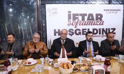 BAŞKAN AKPINAR, 105 MAHALLE MUHTARIYLA İFTARDA BULUŞTU