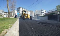 Büyükşehir Yol Yenilemelerini Durmaksızın Sürdürüyor