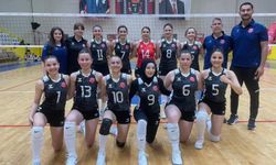 Büyükşehir Belediyespor Kadın Voleybol Takımı 2. Lig’e Yükseldi