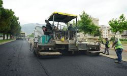Büyükşehir, Ahır Dağı Caddesi’nde Asfalt Serimine Başladı