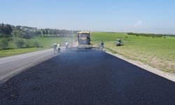 Elmalar – Çokyaşar Yolu Sıcak Asfalt ile Kaplanıyor