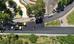 Büyükşehir, Dulkadiroğlu Pınarbaşı Caddesi’nde Asfalt Mesaisine Başladı