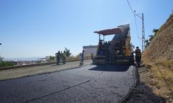 Büyükşehir, Dulkadiroğlu Aslanbey’de Asfalt Mesaisini Durmaksızın Sürdürüyor