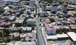 ELBİSTAN SÖĞÜTLÜ CADDESİ’Nİ MODERN GÖRÜNÜMÜNE KAVUŞTURUYOR