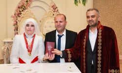 SEVGİ ENGEL TANIMADI, NİKAHI TOPTAŞ KIYDI