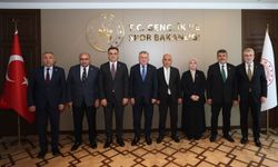 AK PARTİ KAHRAMANMARAŞ HEYETİ GENÇLİK VE SPOR BAKANI BAK İLE BİR ARAYA GELDİ
