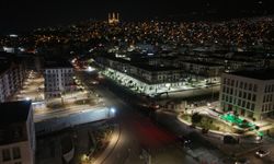 BÜYÜKŞEHİR, ASFALT SEFERBERLİĞİNİ YENİ HAFTADA 22 FARKLI NOKTADA SÜRDÜRECEK