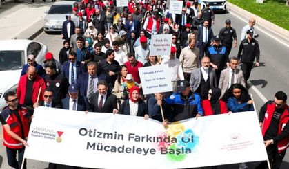 FARKINDALIK İÇİN YÜRÜDÜLER, UMUTLARI GÖKYÜZÜNE UÇURDULAR