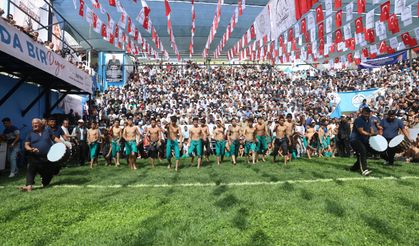 29. GELENEKSEL BERTİZ BOYALI GÜREŞLERİ COŞKUYLA TAMAMLANDI