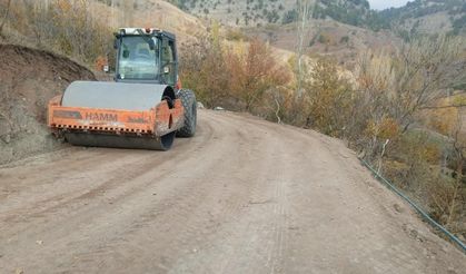 BULANIK YOLUNA KIŞ BAKIMI YAPILIYOR