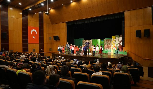 “Ormanlar Kralı Aslan” Minikleri Keyifli Bir Yolculuğa Çıkardı