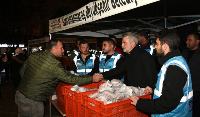 Başkan Görgel, Berat Kandili’nde Uncular Camii’ndeydi