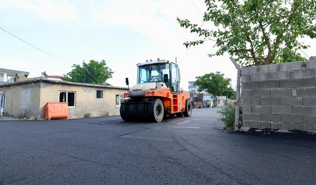 Başkan Toptaş’tan 3 mahalleye 55 milyon TL değerinde asfalt yatırımı