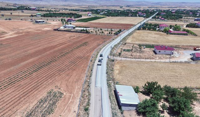 Afşin Kırsalında Ulaşım Rahatlıyor; Altunelma – Arıtaş Yolu Yenilendi