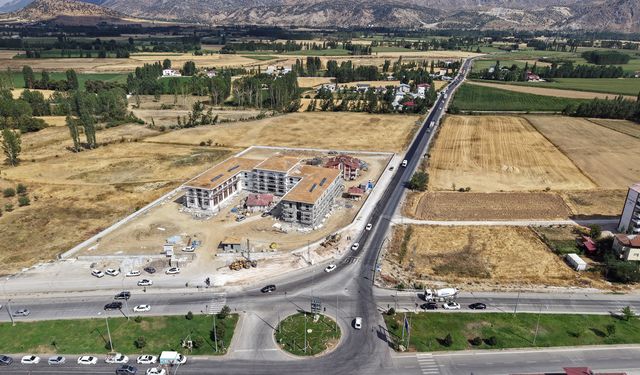 Büyükşehir’den Göksun Kavşağı’nda Trafiği Rahatlatacak Hamle