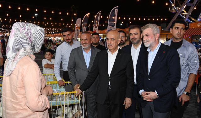 Başkan Görgel, Ağustos Fuarı’nda Esnaf ve Vatandaşlarla Bir Araya Geldi