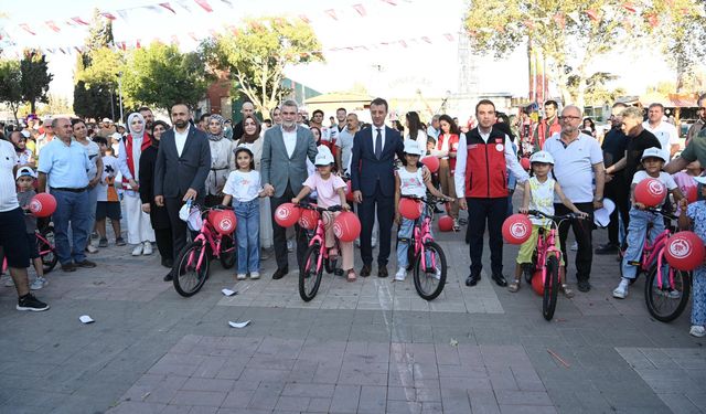 170 Çocuğun Bisiklet Hayali Gerçeğe Dönüştü; Pedallar Mutluluk İçin Döndü