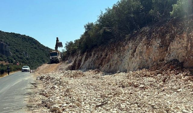 Büyükşehir’den Pazarcık Kırsalına Değer Katan Yol Yatırımı