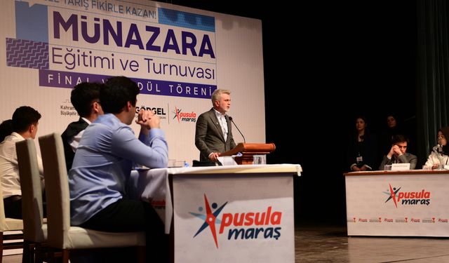 Gençlerin Sözü Geleceğe Işık Tuttu; Münazara Turnuvası Finali Nefes Kesti