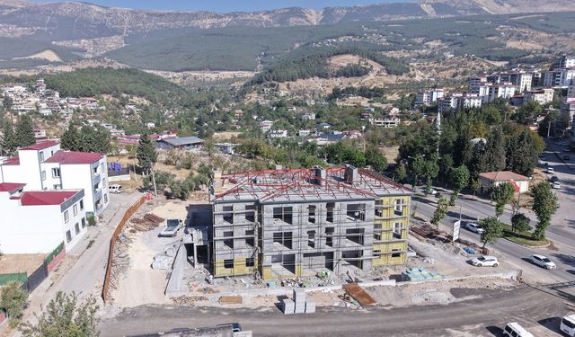 Dulkadiroğlu’nun Yeni Sosyal Merkezi Hızla Yükseliyor