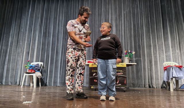 Çocuklar Büyükşehir’in Gösterisiyle Eğlence Dolu Bir Gün Geçirdi