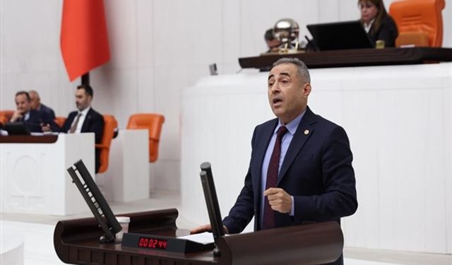 “TRENYOLU VAR, HAVAALANI VAR AMA SEFER YOK!”