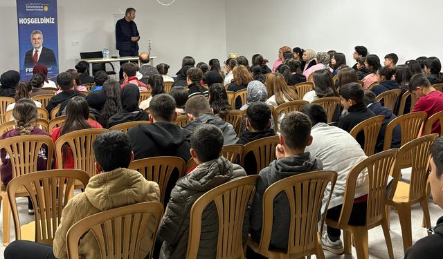 Büyükşehir’in Kültür Sanat Faaliyetlerinin Yeni Durağı Çağlayancerit Oldu