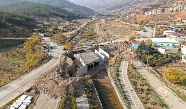 Büyükşehir’in Şekeroba Köprüsü Hızla Yükseliyor