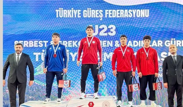 Büyükşehir’in Genç Pehlivanları Türkiye Şampiyonasına Damga Vurdu