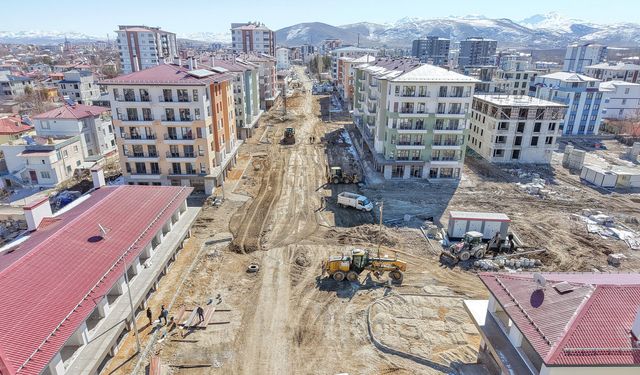 Elbistan’da Hacı Esat Efendi Caddesi Büyükşehir’le Yenileniyor