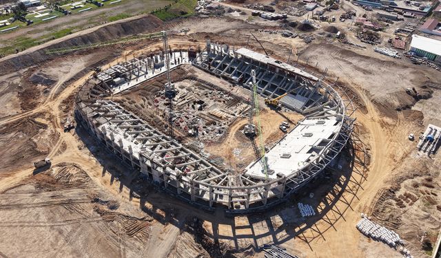 Şehrin Stadyumu Yükseliyor