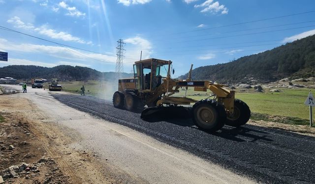 Büyükşehir, Andırın’da Mahallelerin Ulaşım Konforunu İyileştirmeyi Sürdürüyor