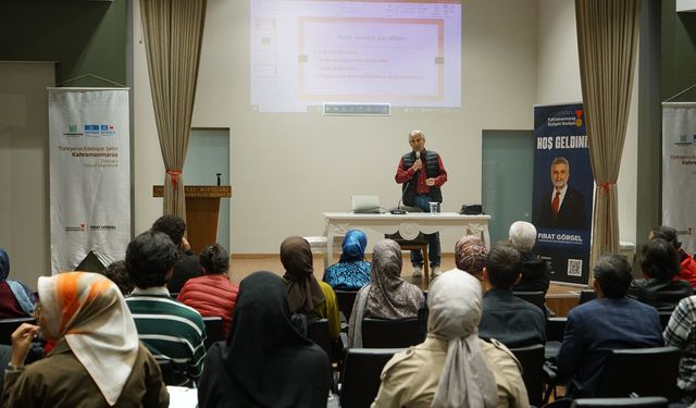 Yazarlık Akademisinde Edebiyatın Duygusal Derinliği Konuşuldu