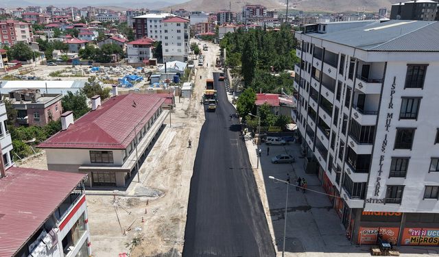 Elbistan Hacı Esat Efendi Caddesi Büyükşehir’le Modern Görünüme Kavuşuyor
