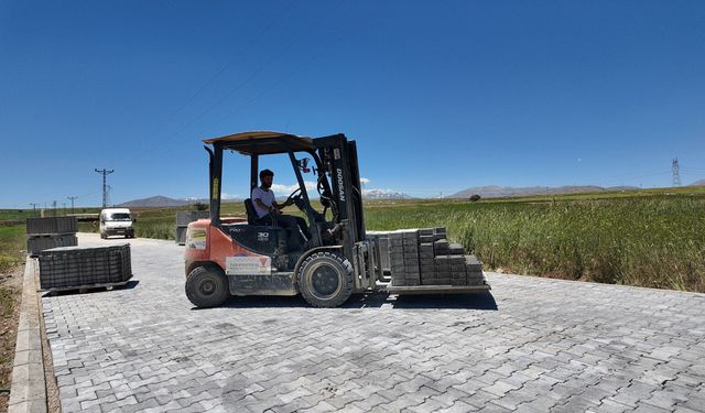 Afşin Kırsalında Ulaşım Konforu Büyükşehir’le Sağlanıyor