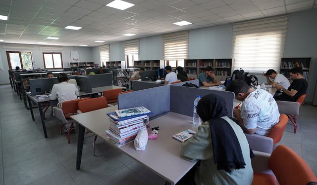 Büyükşehir’in Kütüphaneleri Gençlerin Hizmetinde