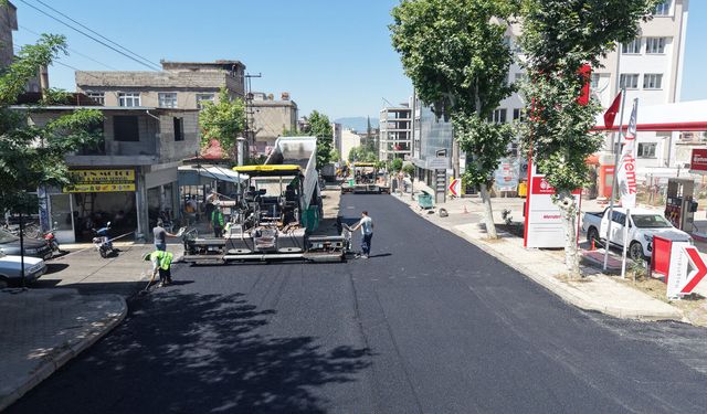 Büyükşehir, Eski Sanayi Sitesinin Yollarını Bir Bir Asfaltlıyor