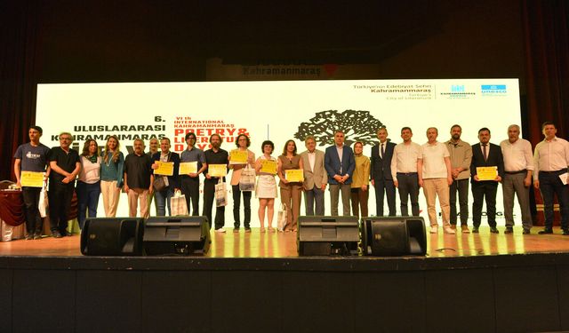 Edebiyatın Başkentinde Kalemler ve Sesler Yarıştı; Dereceye Girenler Ödüllendirildi