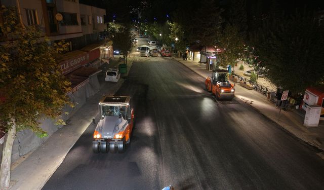BAYAZITLI BULVARI’NDA KAPSAMLI DÖNÜŞÜM SÜRÜYOR