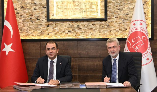 HÜKÜMLÜLERİN TOPLUMA KAZANDIRILMASINA YÖNELİK ÖRNEK PROJEDE İMZALAR ATILDI