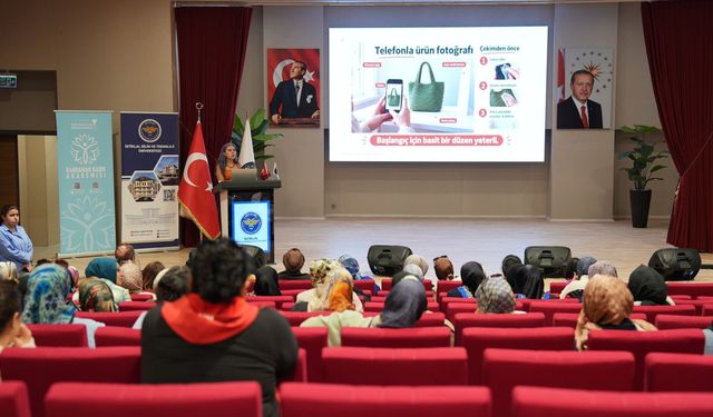 KADIN ÜRETİCİLER BÜYÜKŞEHİR’İN DESTEKLERİYLE KENDİLERİNİ GELİŞTİRİYOR